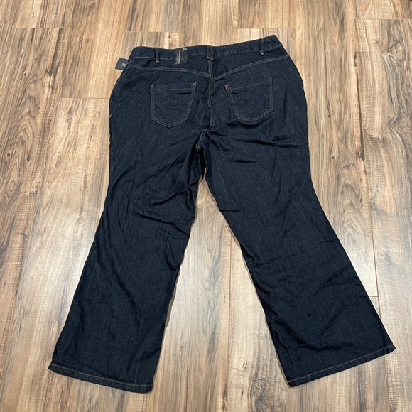 Lane Bryant Distinctly Boot Right Fit Jeans. Size 20 Petite - Picture 3 of 4